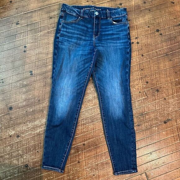 American Eagle curvy hi-rise size 8 distressed jeggings - Picture 1 of 3
